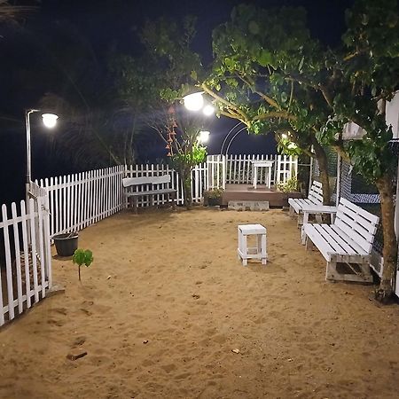 Bussa Ashen'S Beach House מראה חיצוני תמונה